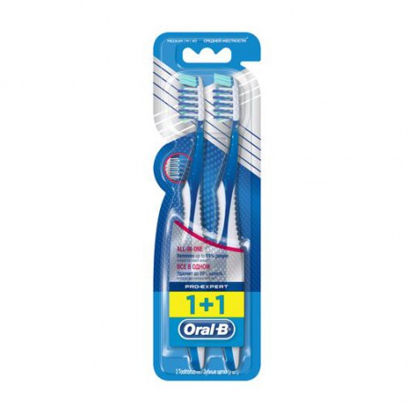 Зубная щетка Oral-B Pro-Expert средней жесткости, 2 шт