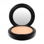 Матирующая пудра-основа для лица M.A.C Studio Fix Powder Plus Foundation, NC15, 15 г