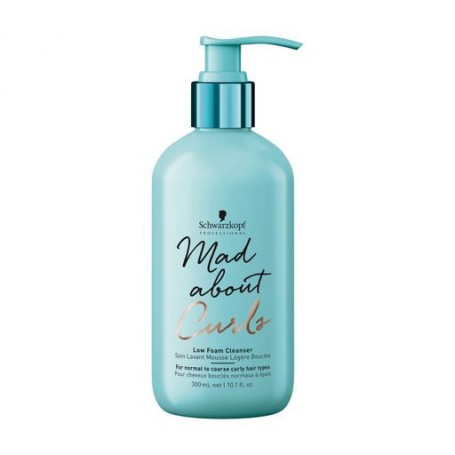 Бессульфатный шампунь Schwarzkopf Professional Mad About Curls High Foam Cleanser Shampoo для кудрявых волос, 300 мл