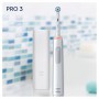 Электрическая зубная щетка Oral-B Pro 3 3500 Sensitive Clean Белая + футляр, 1 шт