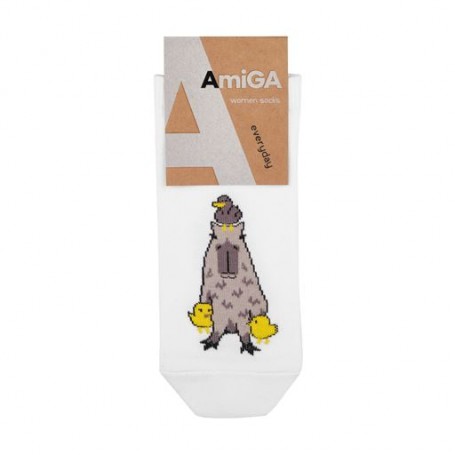 Носки женские AmiGA укороченные, белые, капибара, размер 23-25