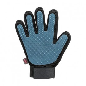 Расческа-перчатка для вычесывания шерсти для кошек и собак Trixie голубая, 16*24 см